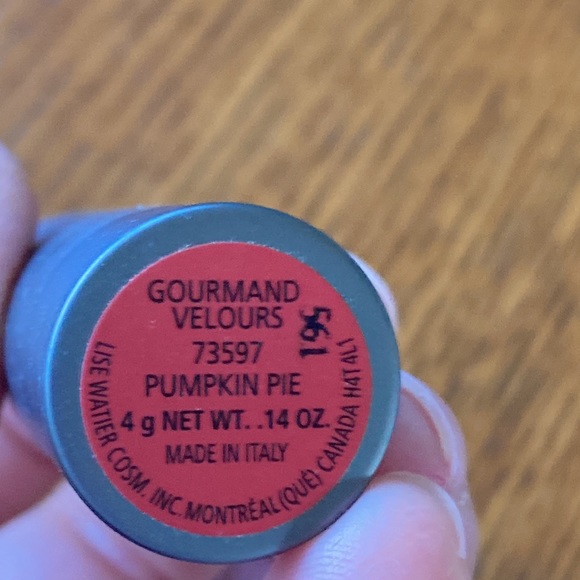 Lise Watier 🇨🇦 Gourmand Cupcake & Gourmand Velour Pumpkin Pie Lipsticks 4g ea - Picture 9 of 9